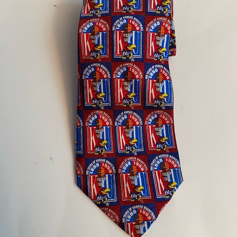 Preowned Mens Necktie. Kansas Jayhawks. Basketball 1898-1998. Red/Blue.